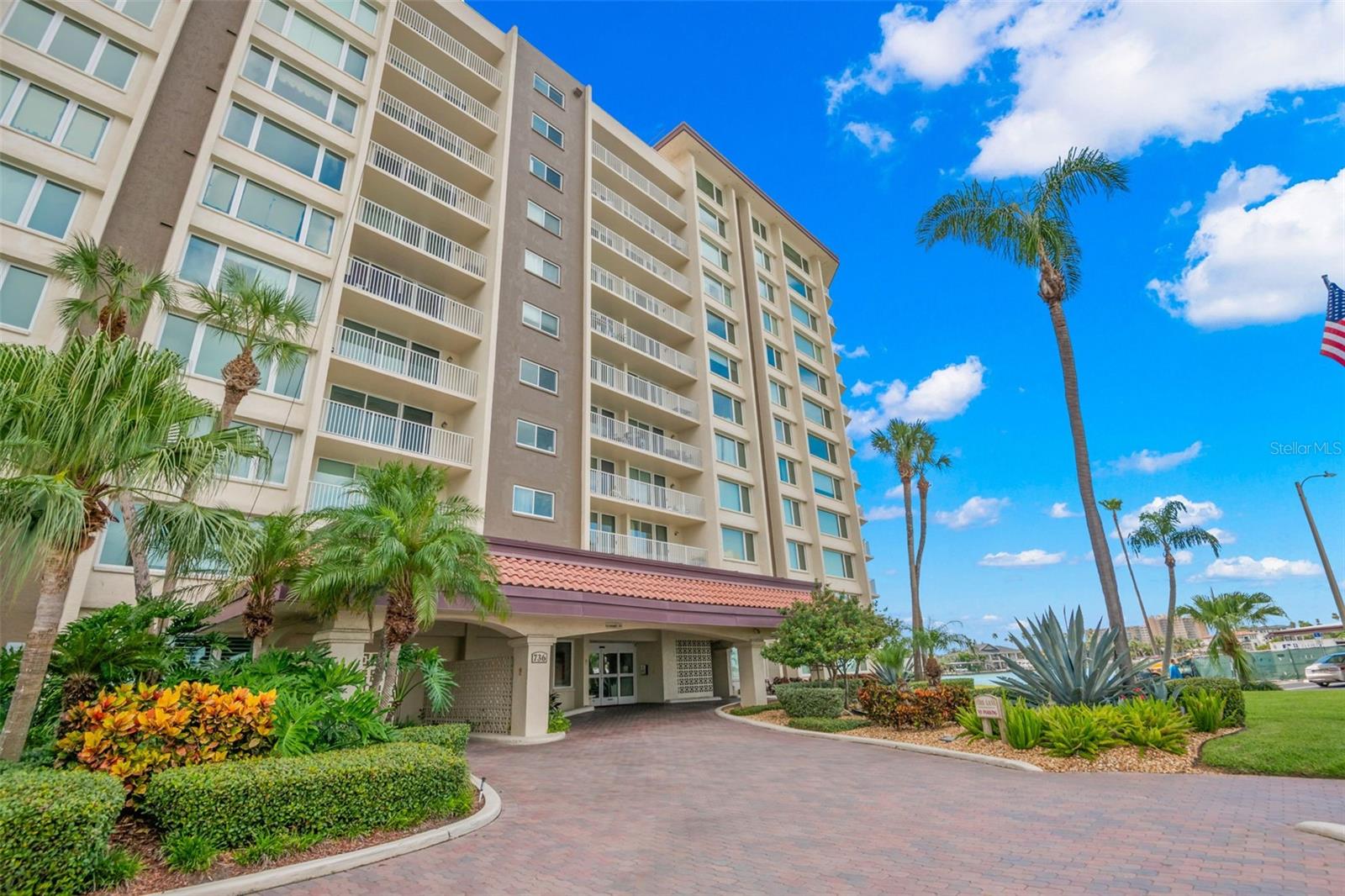 736 ISLAND WAY 604