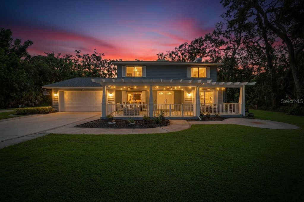 Photo of 6512 93rd Street E, Bradenton, FL 34202 (MLS # TB8425634)