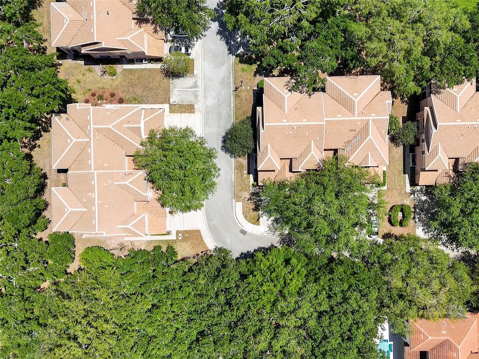 PHILLIPS BAY CONDO PH 02 OR 5723/2465 - Residential