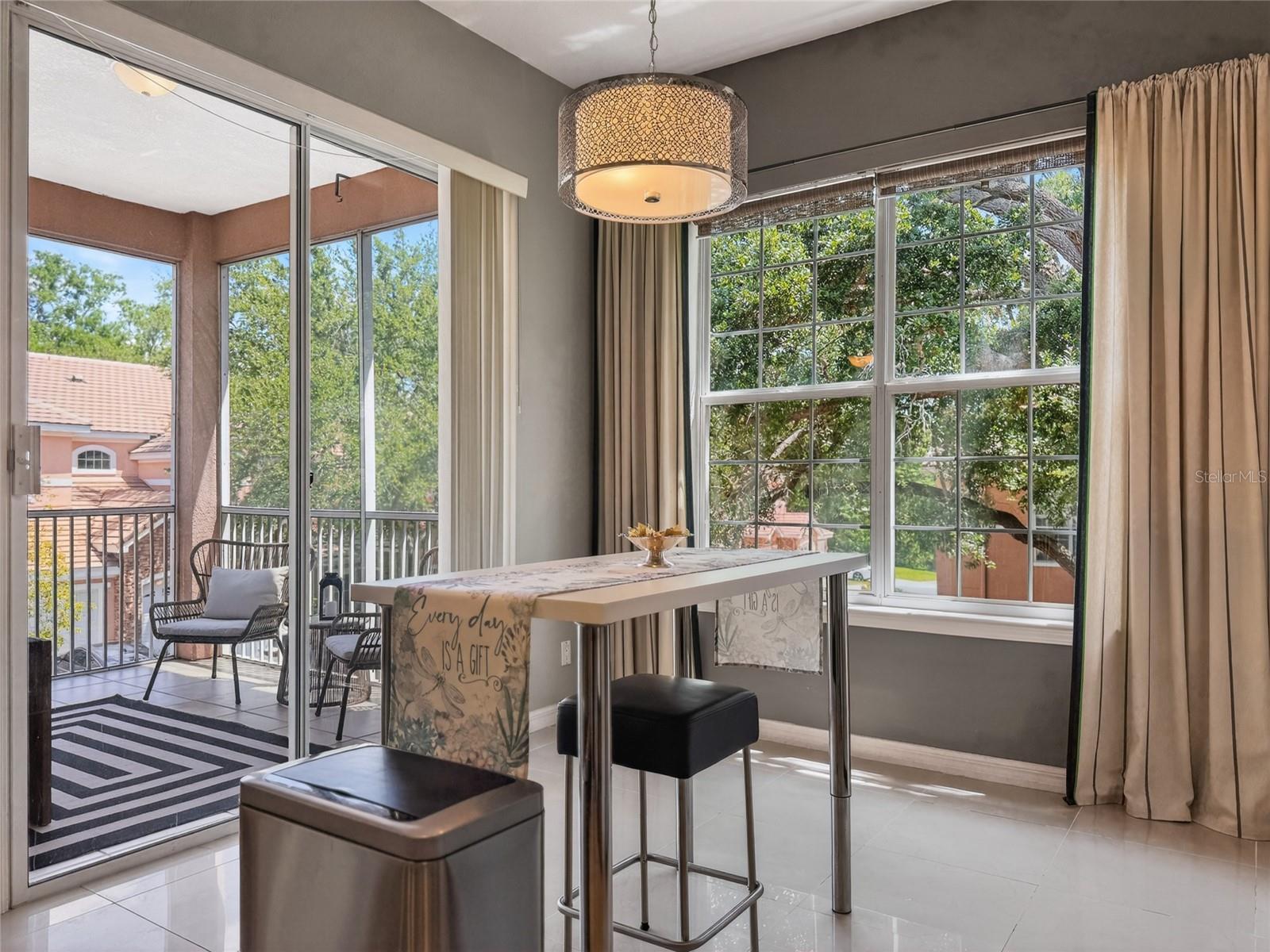 PHILLIPS BAY CONDO PH 02 OR 5723/2465 - Residential