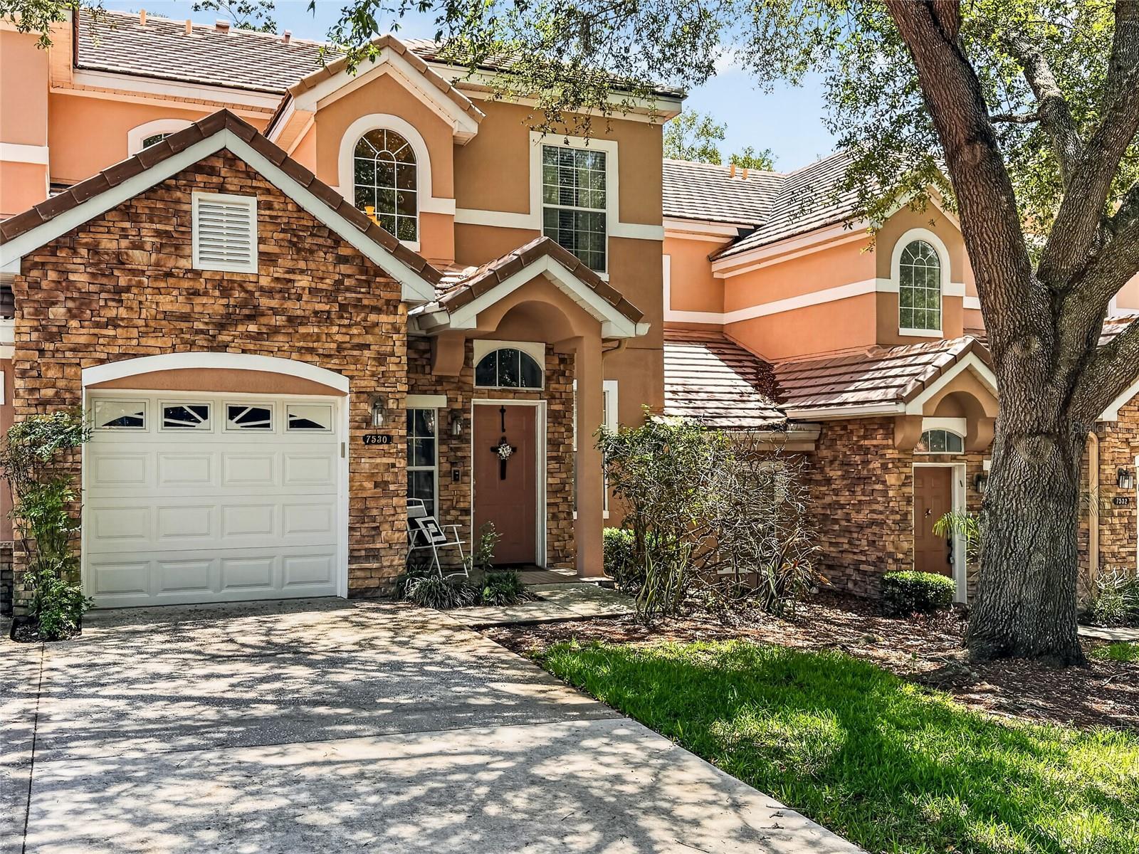 PHILLIPS BAY CONDO PH 02 OR 5723/2465 - Residential