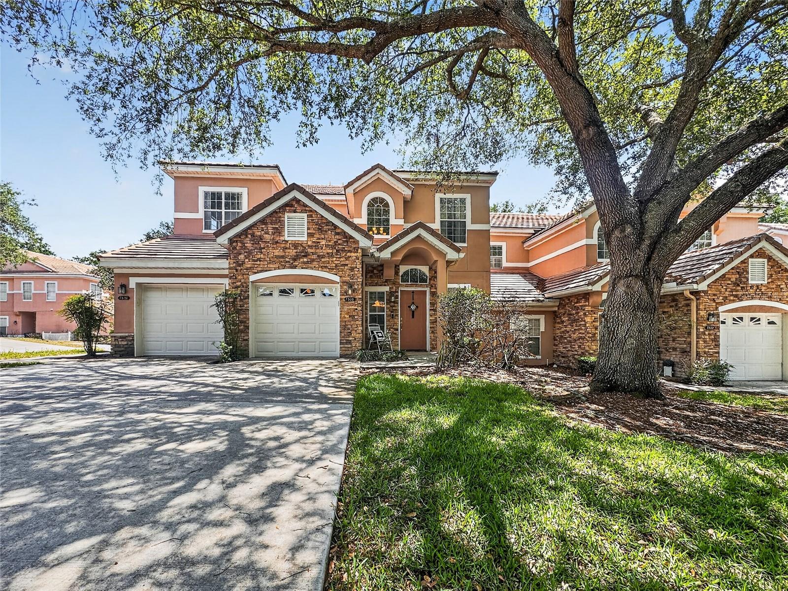 PHILLIPS BAY CONDO PH 02 OR 5723/2465 - Residential