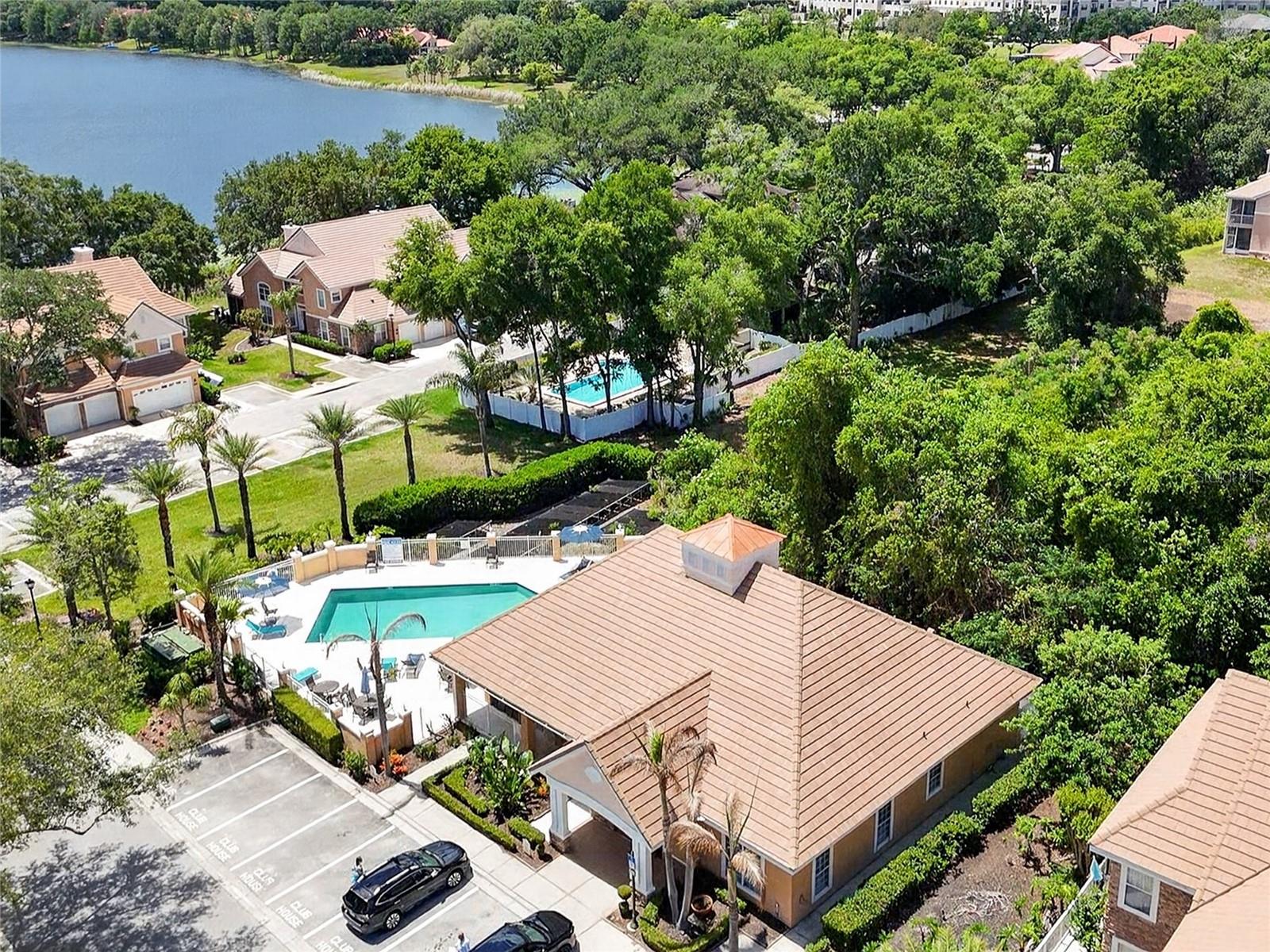 PHILLIPS BAY CONDO PH 02 OR 5723/2465 - Residential