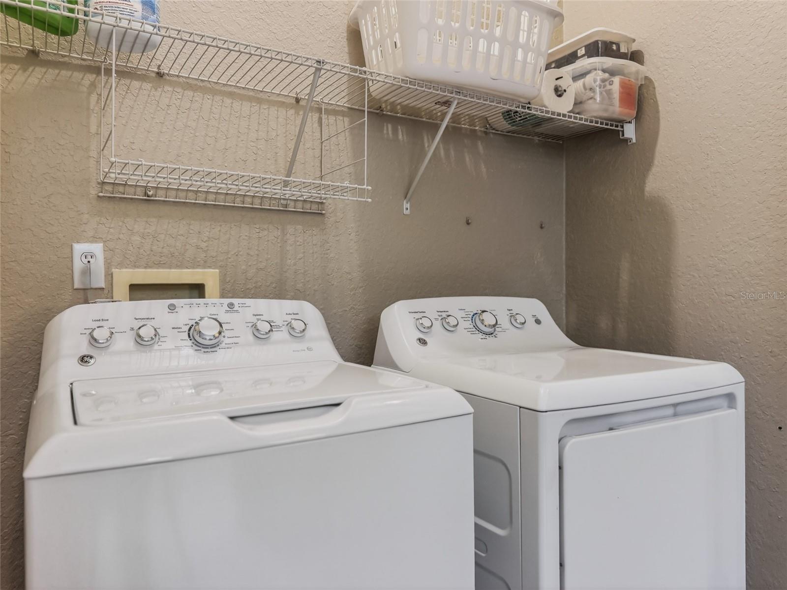 PHILLIPS BAY CONDO PH 02 OR 5723/2465 - Residential