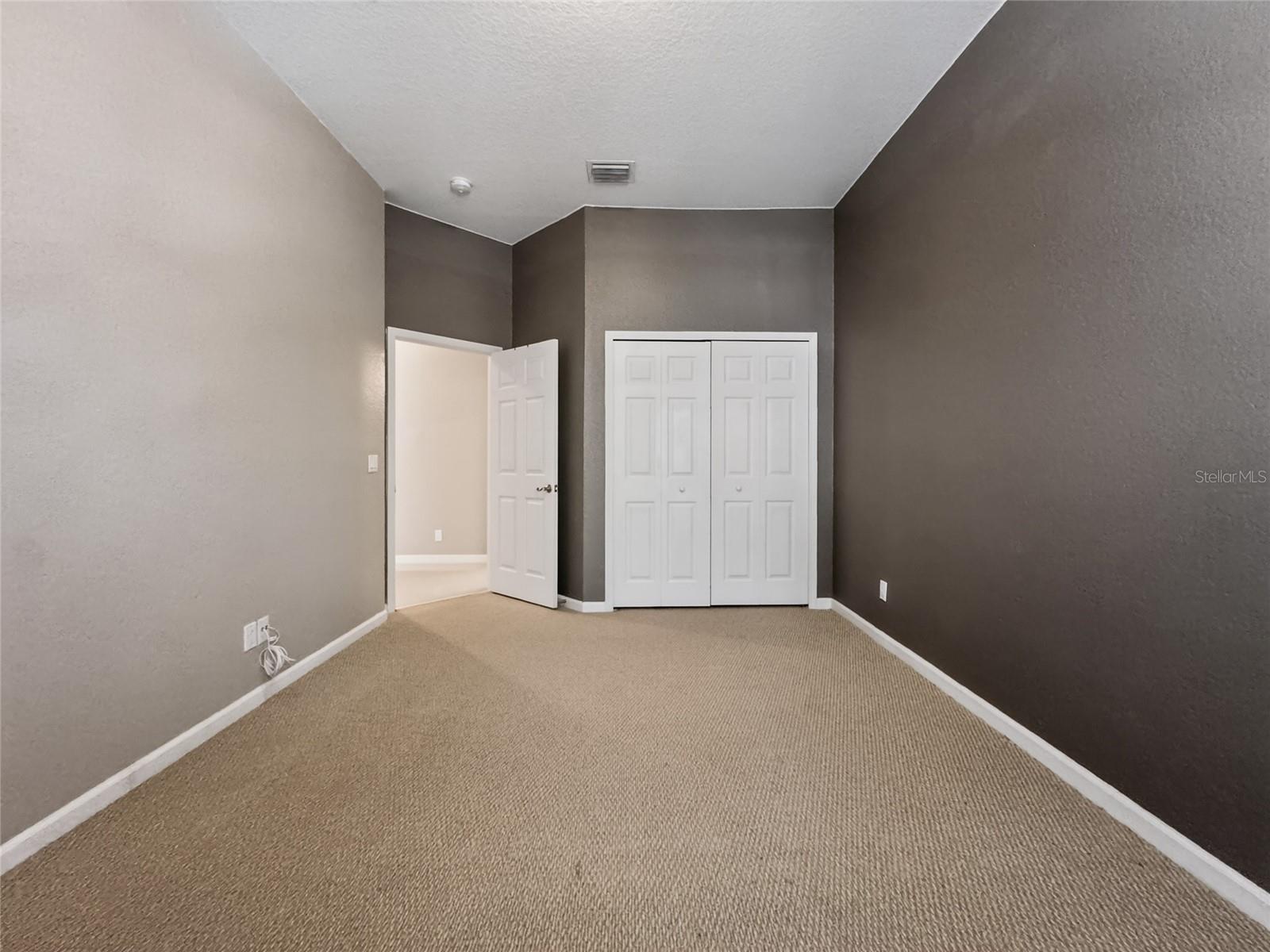 PHILLIPS BAY CONDO PH 02 OR 5723/2465 - Residential