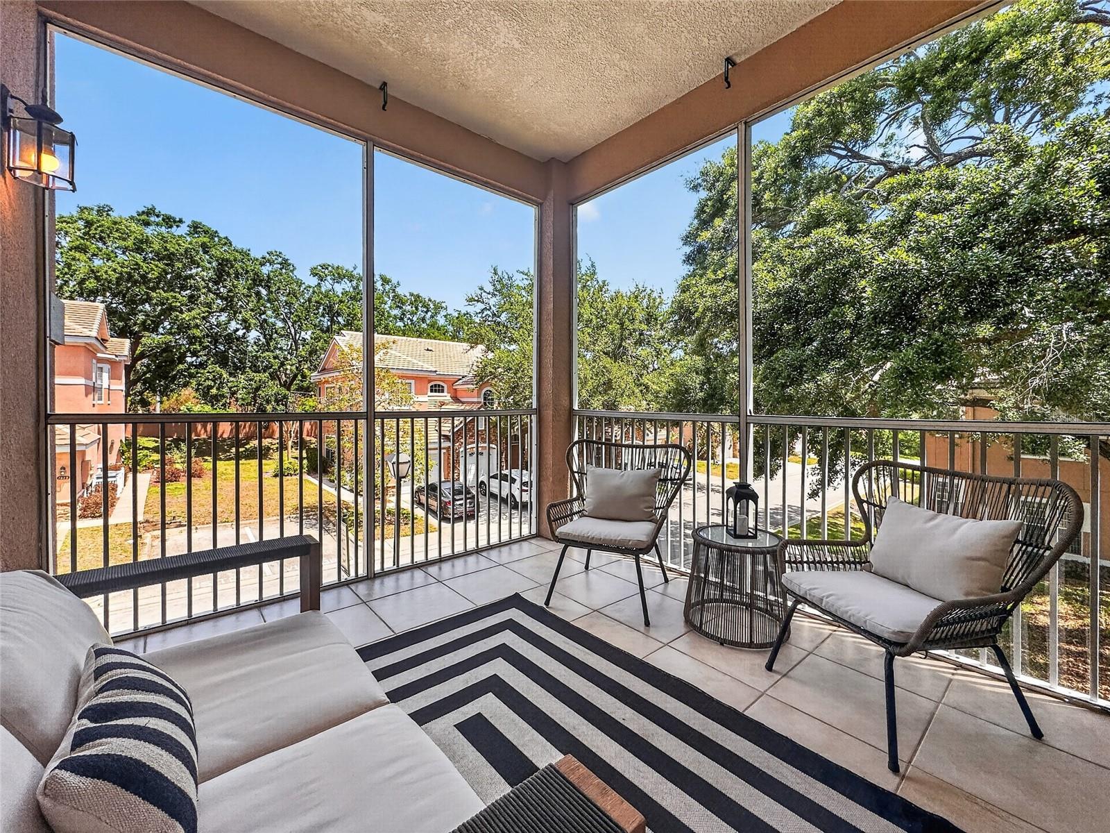 PHILLIPS BAY CONDO PH 02 OR 5723/2465 - Residential