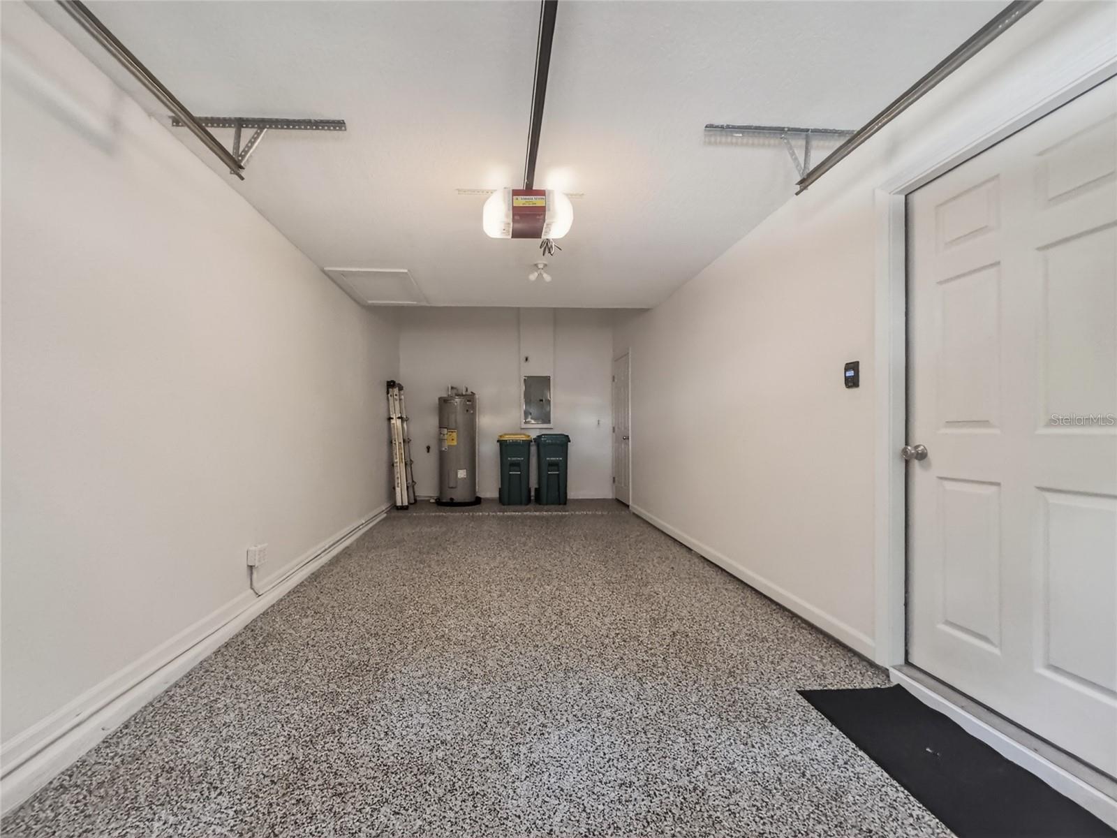 PHILLIPS BAY CONDO PH 02 OR 5723/2465 - Residential