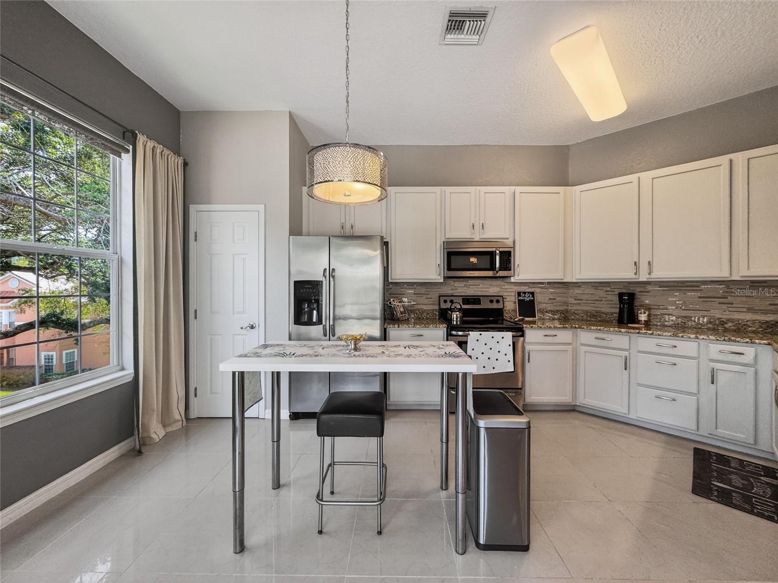 PHILLIPS BAY CONDO PH 02 OR 5723/2465 - Residential