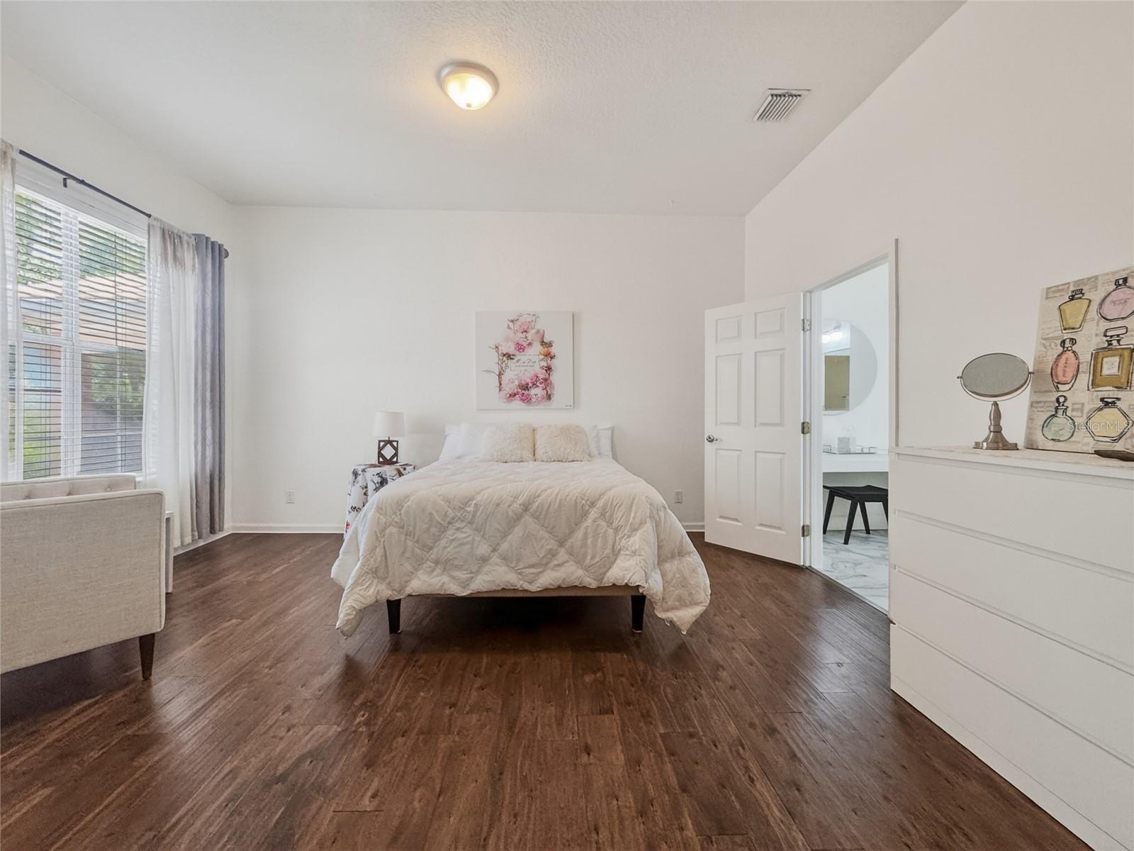 PHILLIPS BAY CONDO PH 02 OR 5723/2465 - Residential