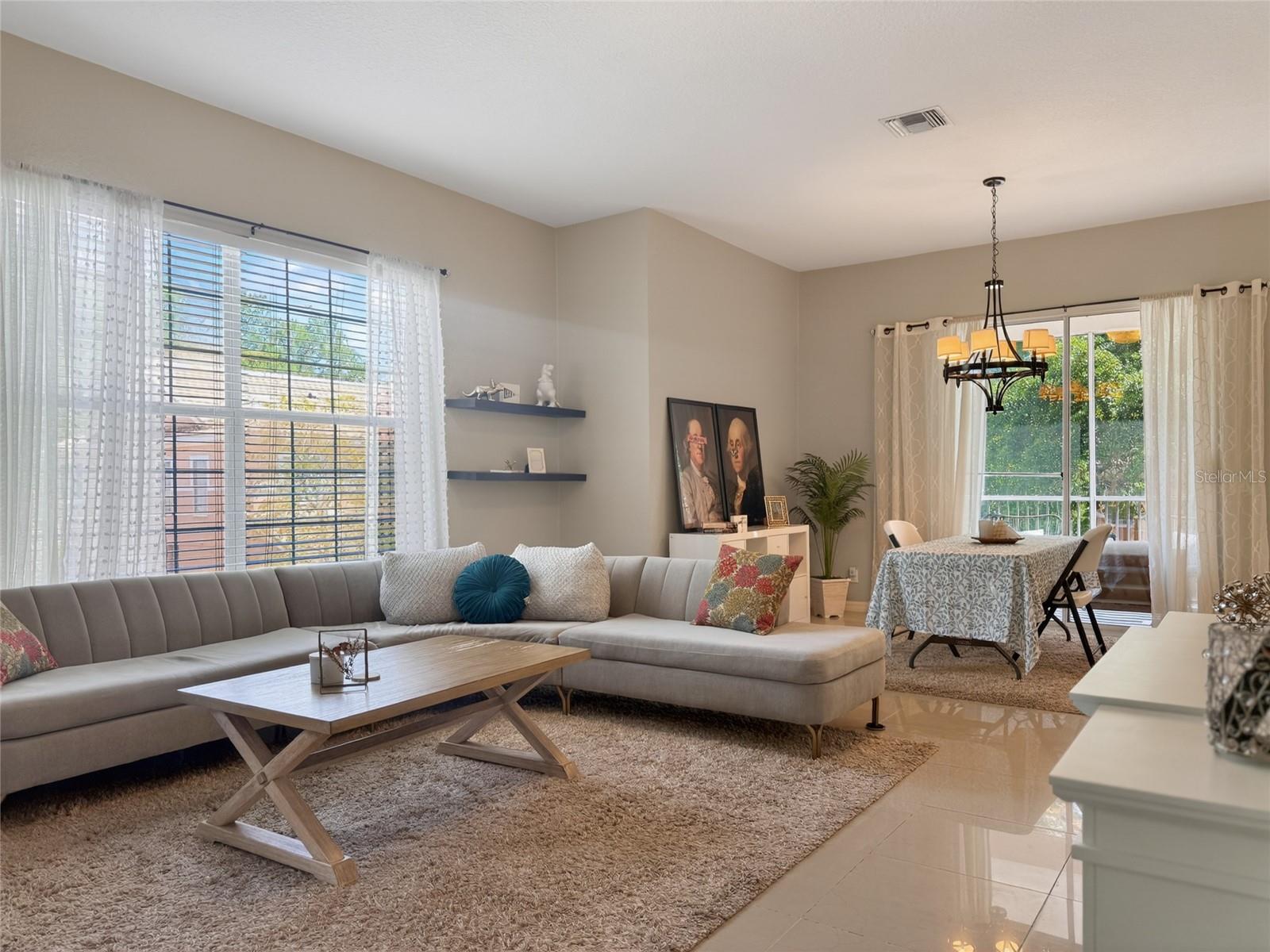 PHILLIPS BAY CONDO PH 02 OR 5723/2465 - Residential