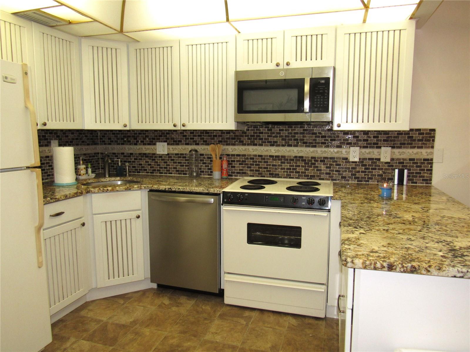 CAMBRIDGE HOUSE - Residential