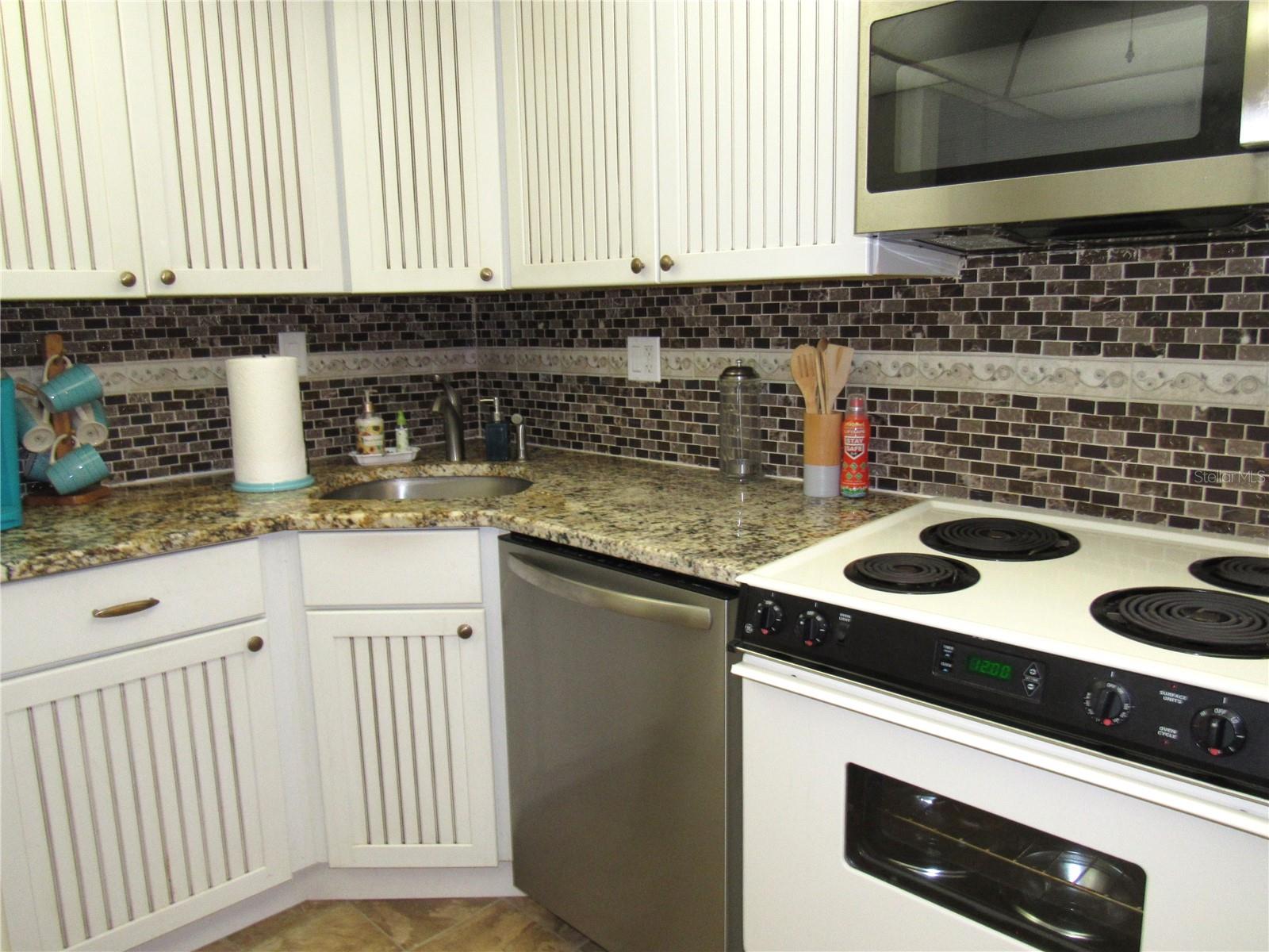 CAMBRIDGE HOUSE - Residential