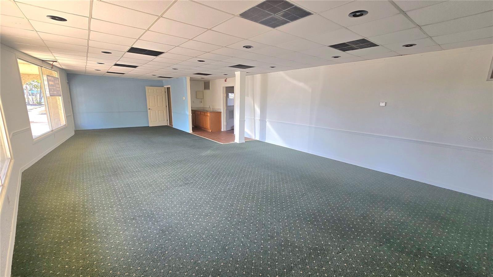 VENICE EDGEWOOD SEC OF - Commercial Lease