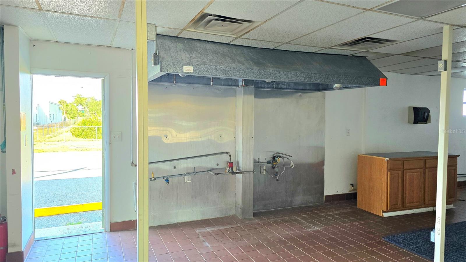 VENICE EDGEWOOD SEC OF - Commercial Lease