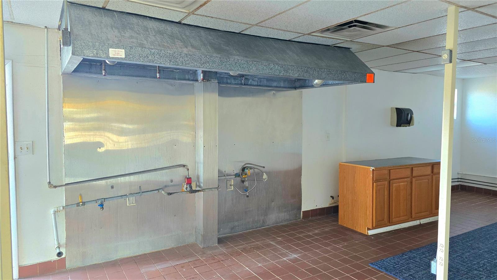 VENICE EDGEWOOD SEC OF - Commercial Lease