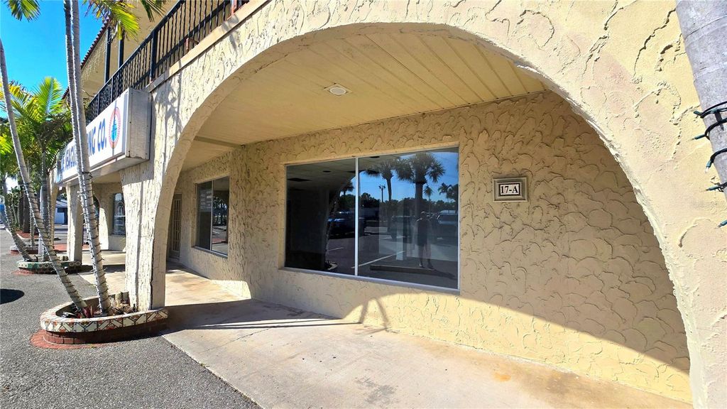 Photo of 530 Us-41-Byp Byp #17 and 18A, Venice, FL 34285 (MLS # A4693126)