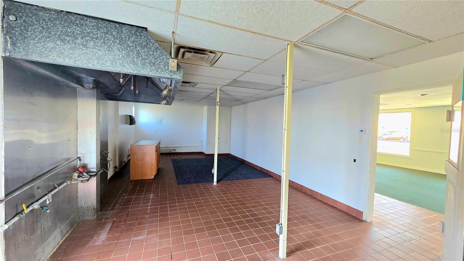VENICE EDGEWOOD SEC OF - Commercial Lease