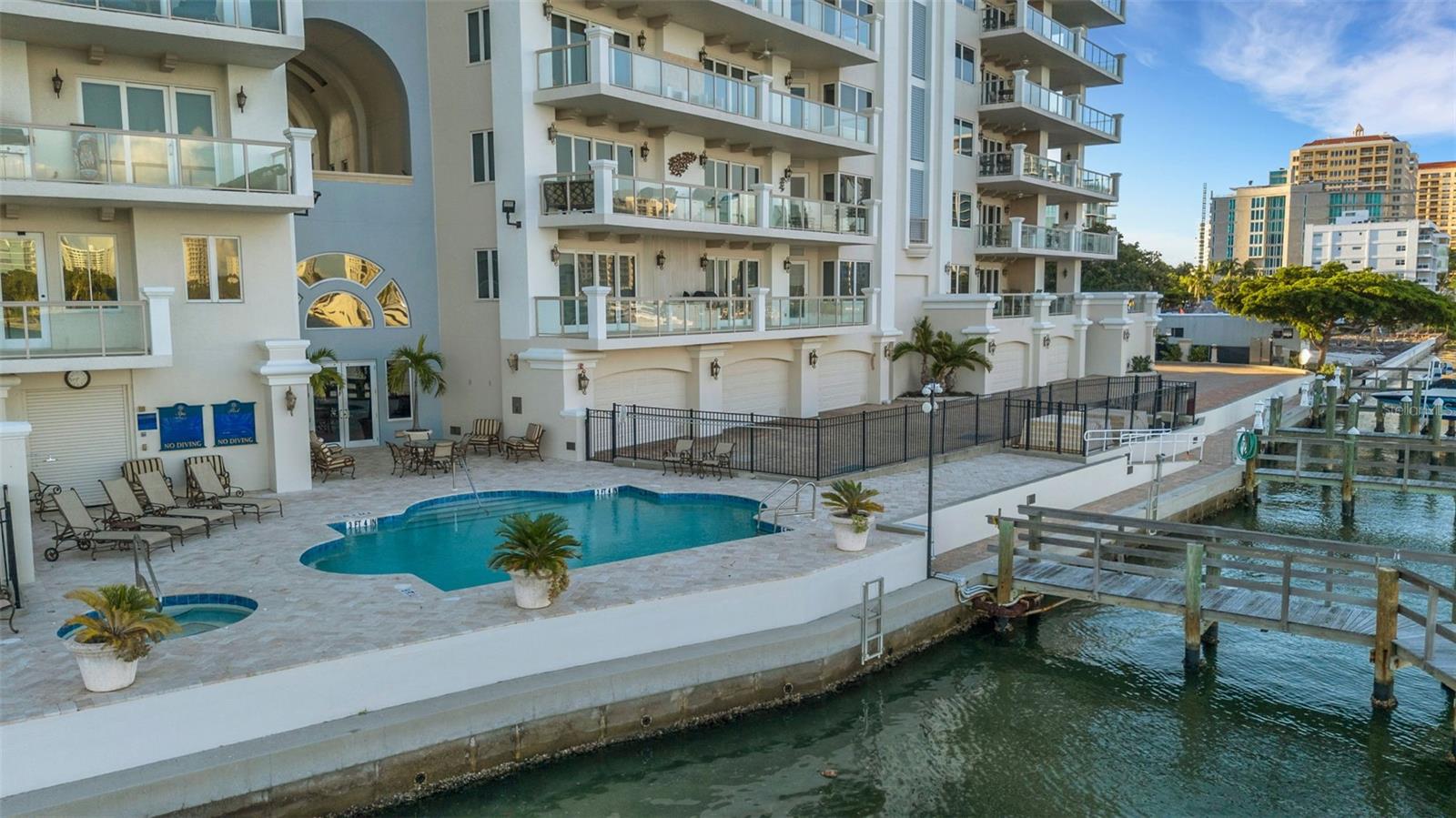 LA BELLASARA - Residential