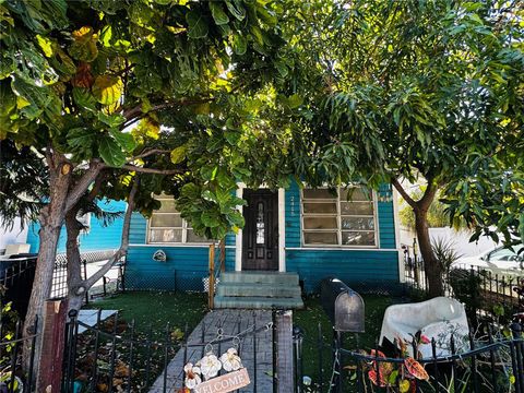 Photo of 2415 Marconi Street, Tampa, FL 33605 (MLS # TB8474757)