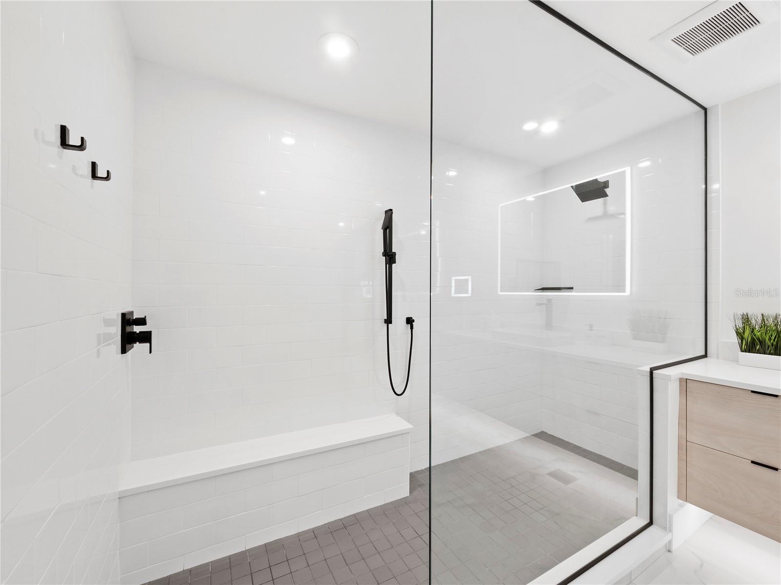 GRAND BAY 3 - Residential