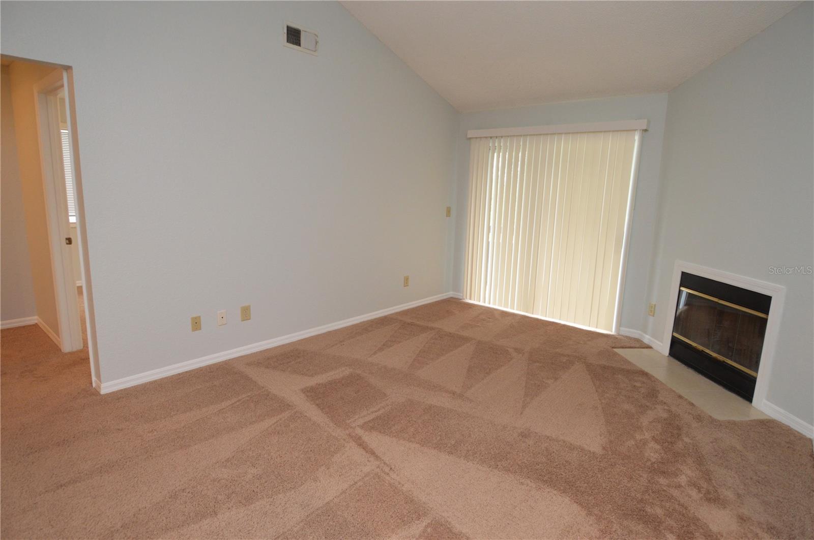 ITOPIA PRIVATE RESIDENCES CONDO - Residential Lease