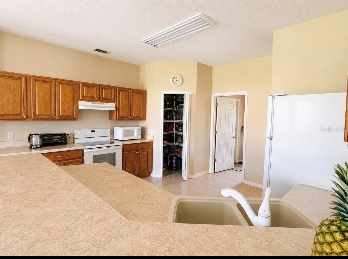 3578 VALLEYVIEW DRIVE