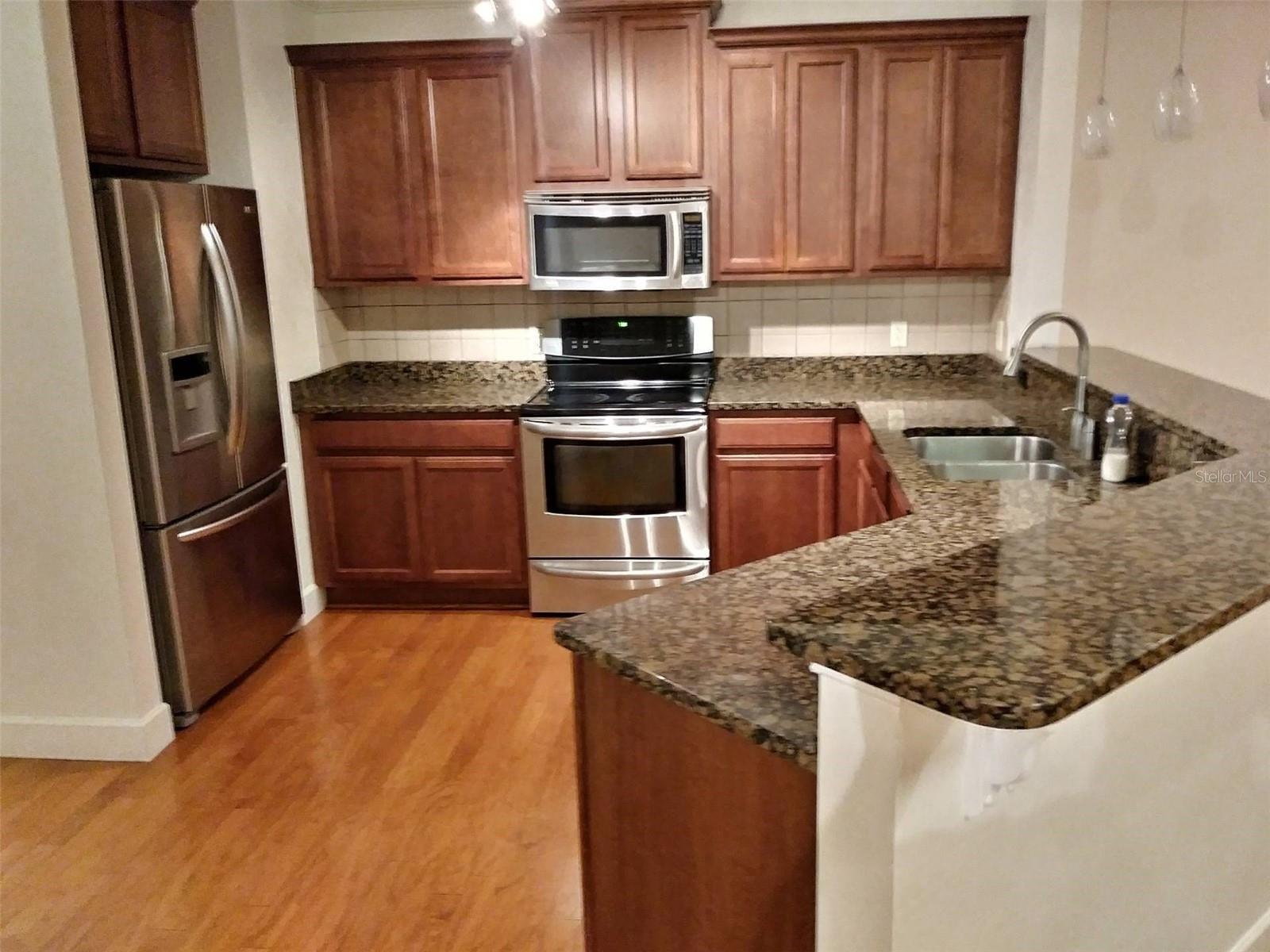 SOMERSET - Residential Lease