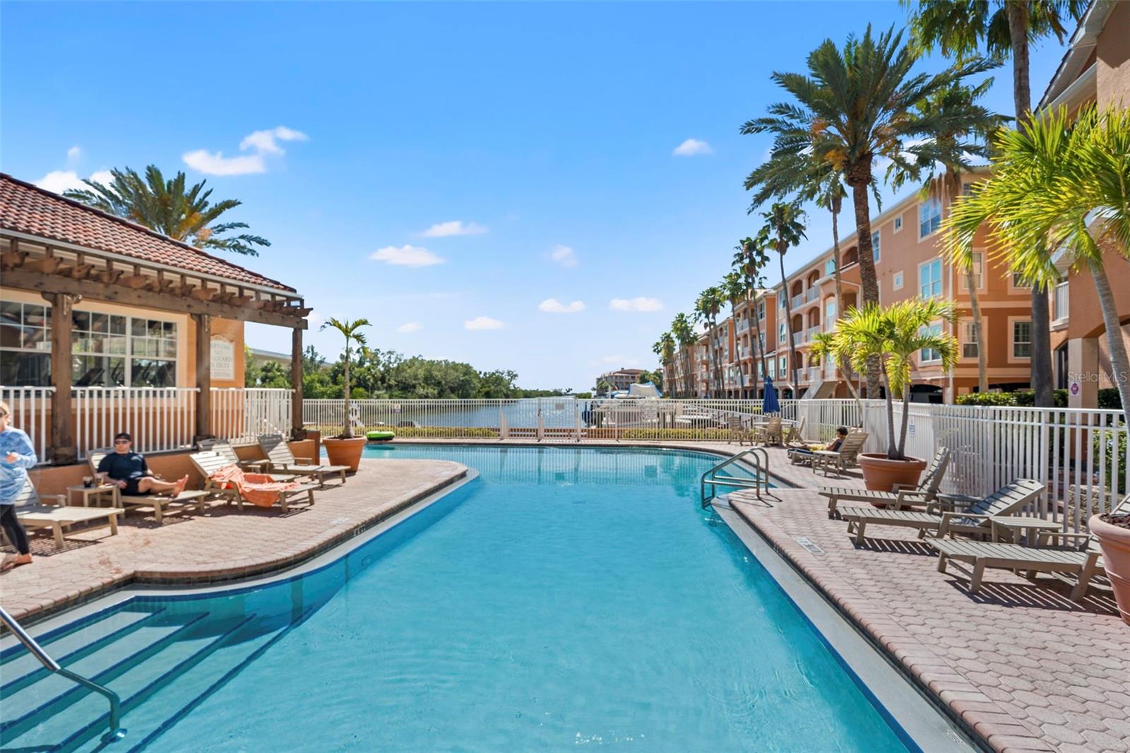 CULBREATH KEY BAYSIDE CONDOMIN - Residential