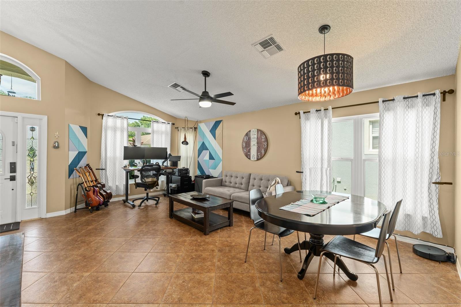462 LAKEPARK TRAIL