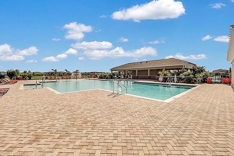 LAKE CHARLES RESIDENCE PH 1A - Residential