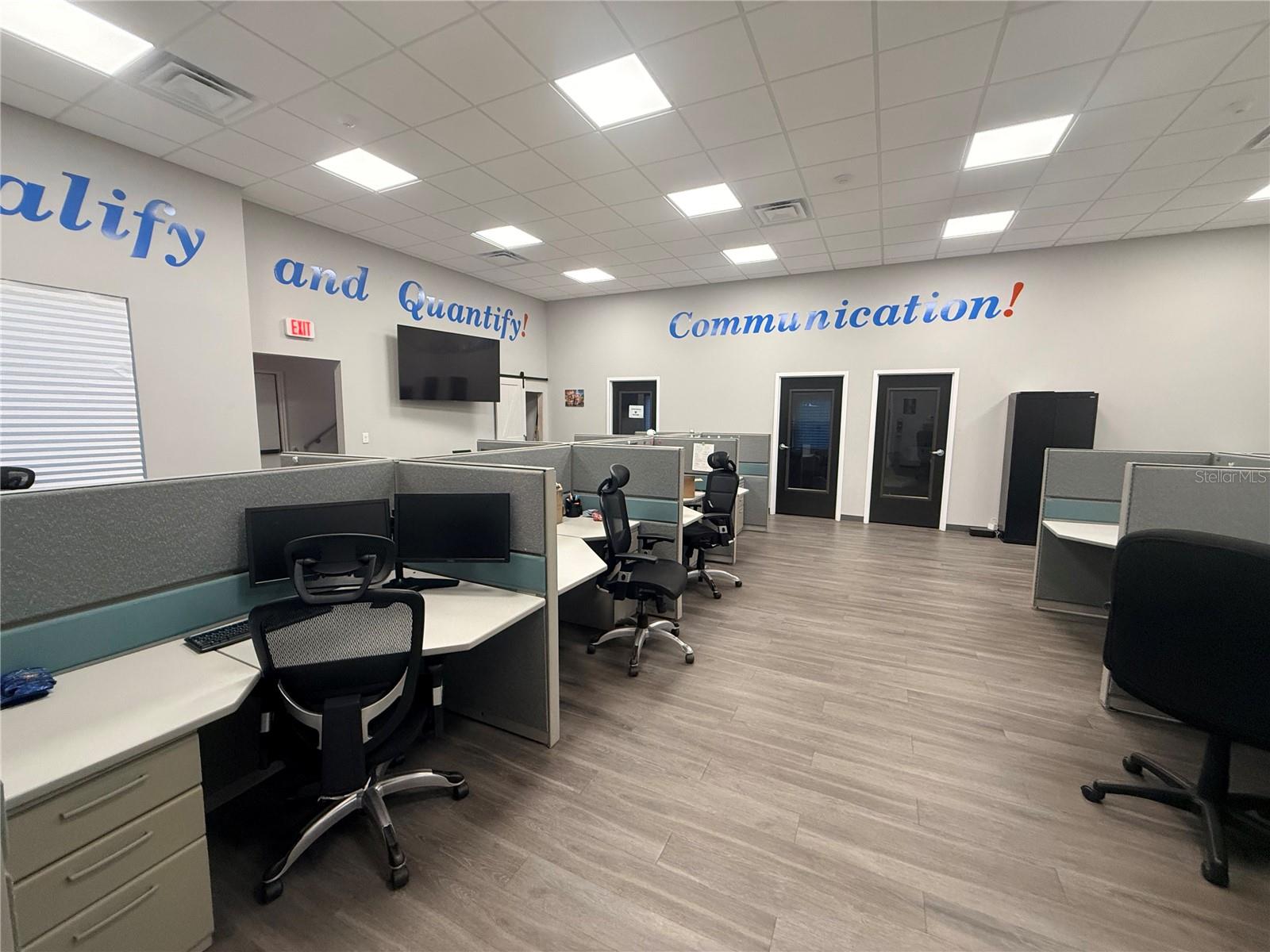 CENTRAL PARK - Commercial Sale