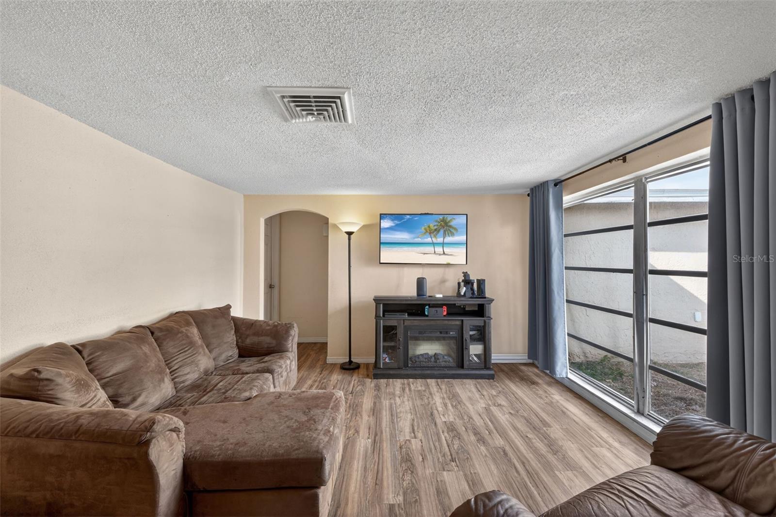 THE LAKES - Residential