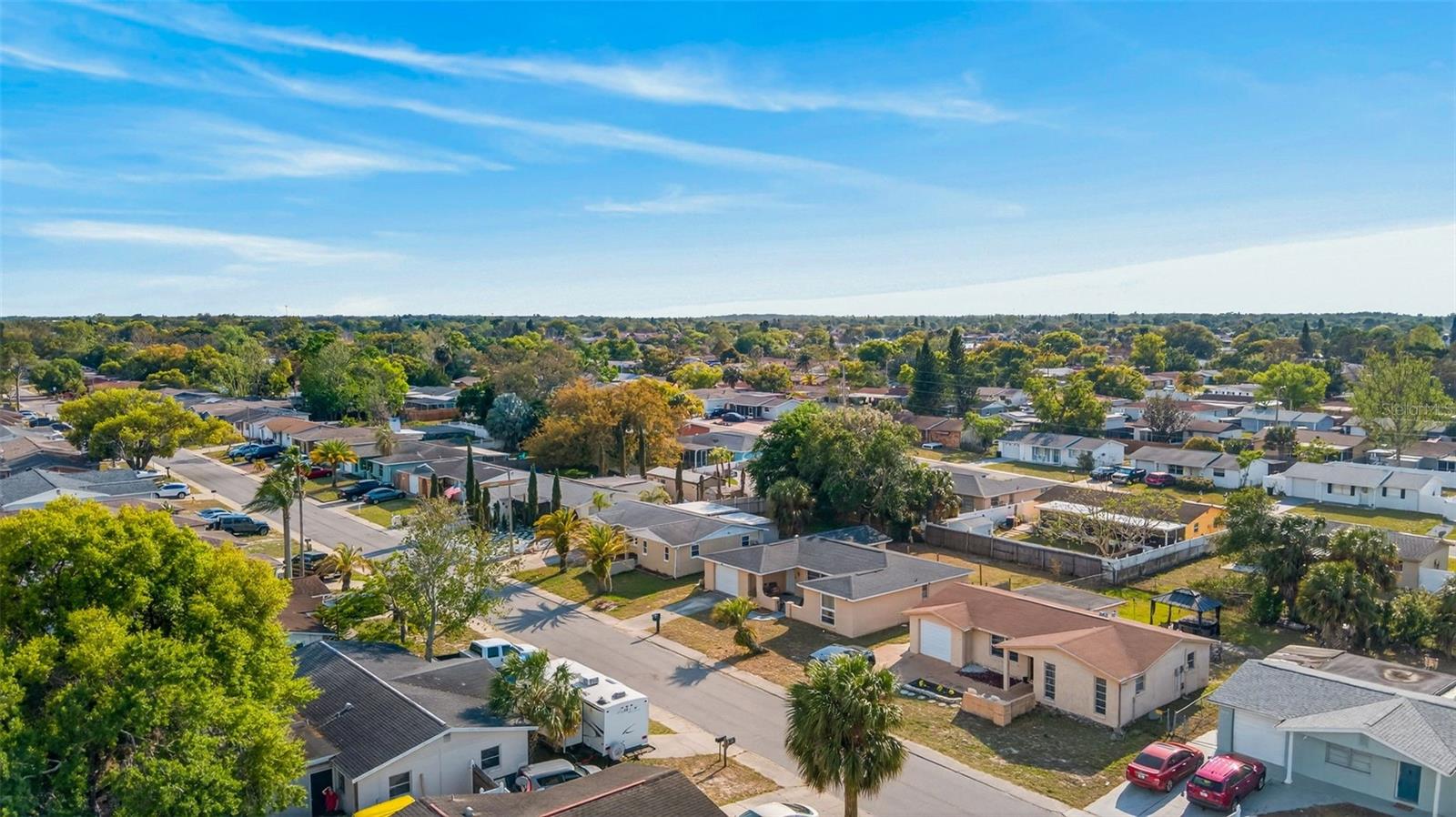 THE LAKES - Residential