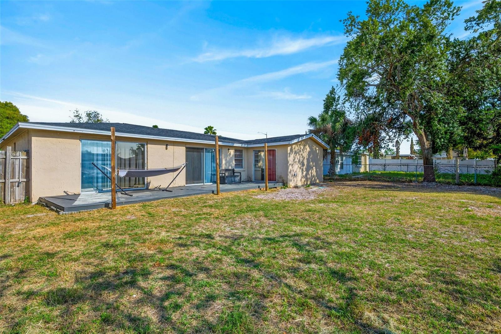 THE LAKES - Residential