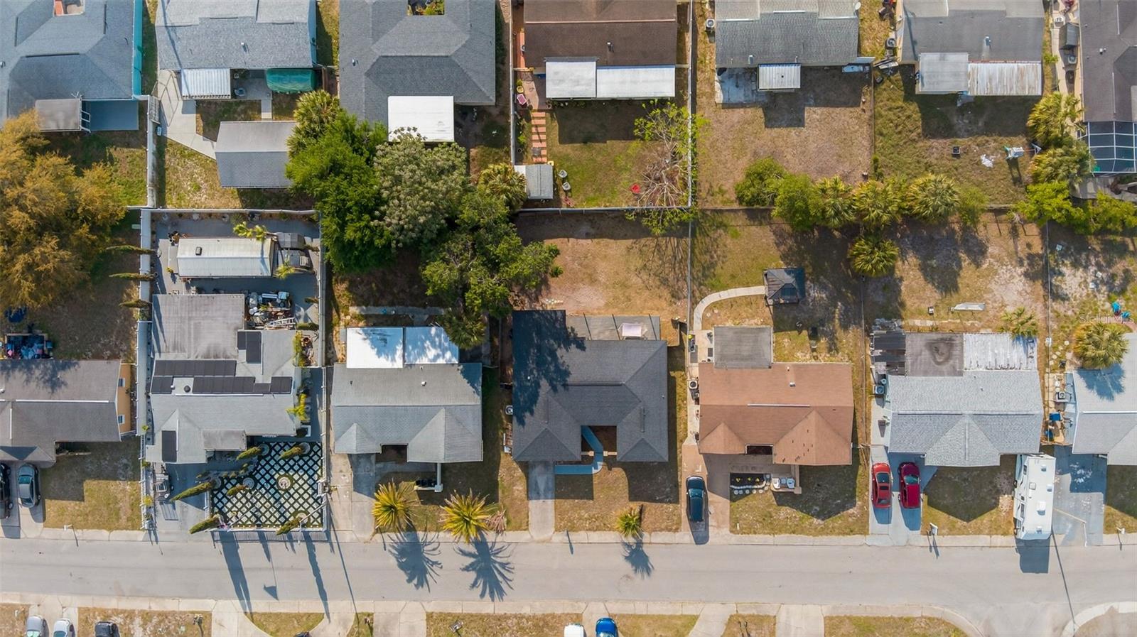 THE LAKES - Residential