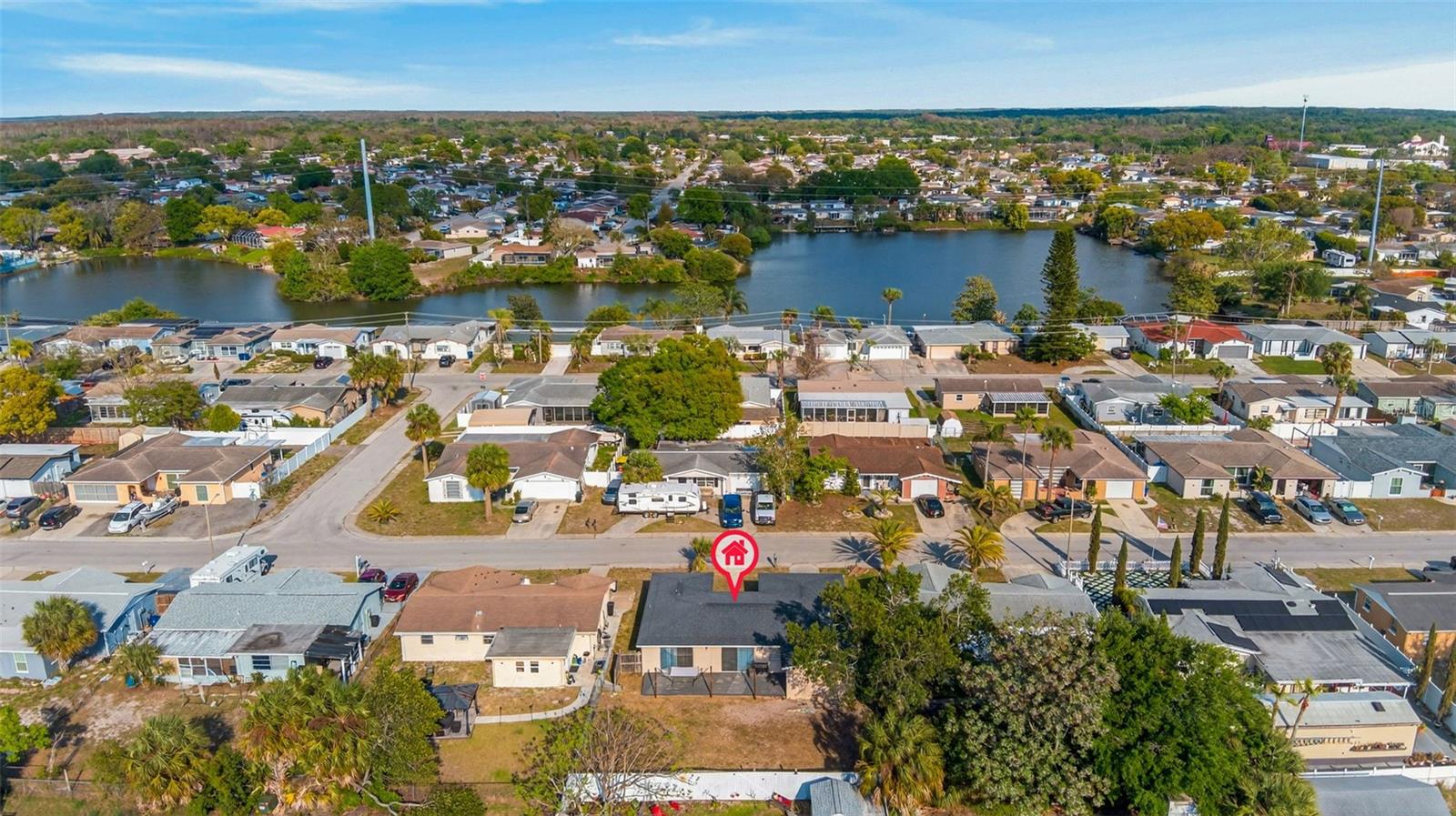 THE LAKES - Residential