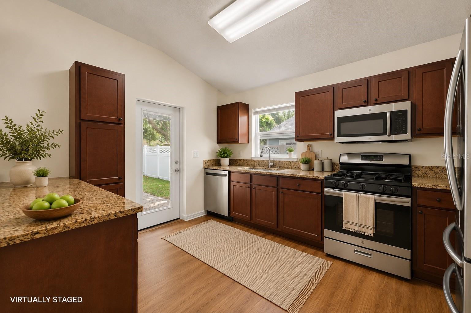 HUNTERS GREEN PRCL 17B PHAS - Residential