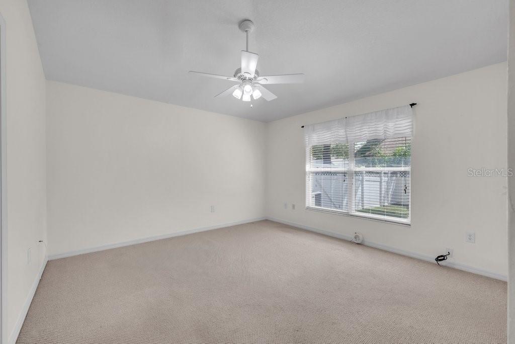 HUNTERS GREEN PRCL 17B PHAS - Residential