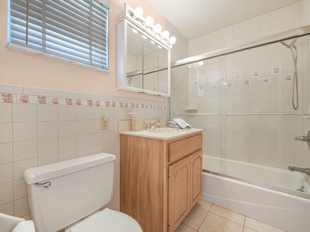 SUTTON PLACE - Residential