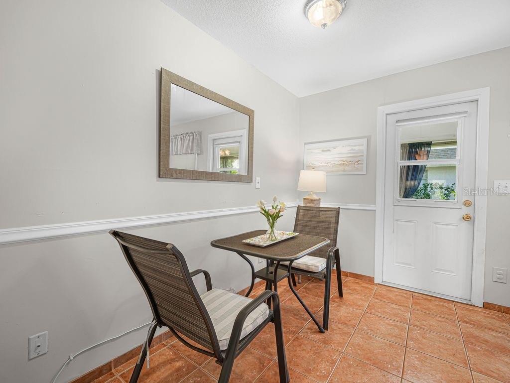 SUTTON PLACE - Residential