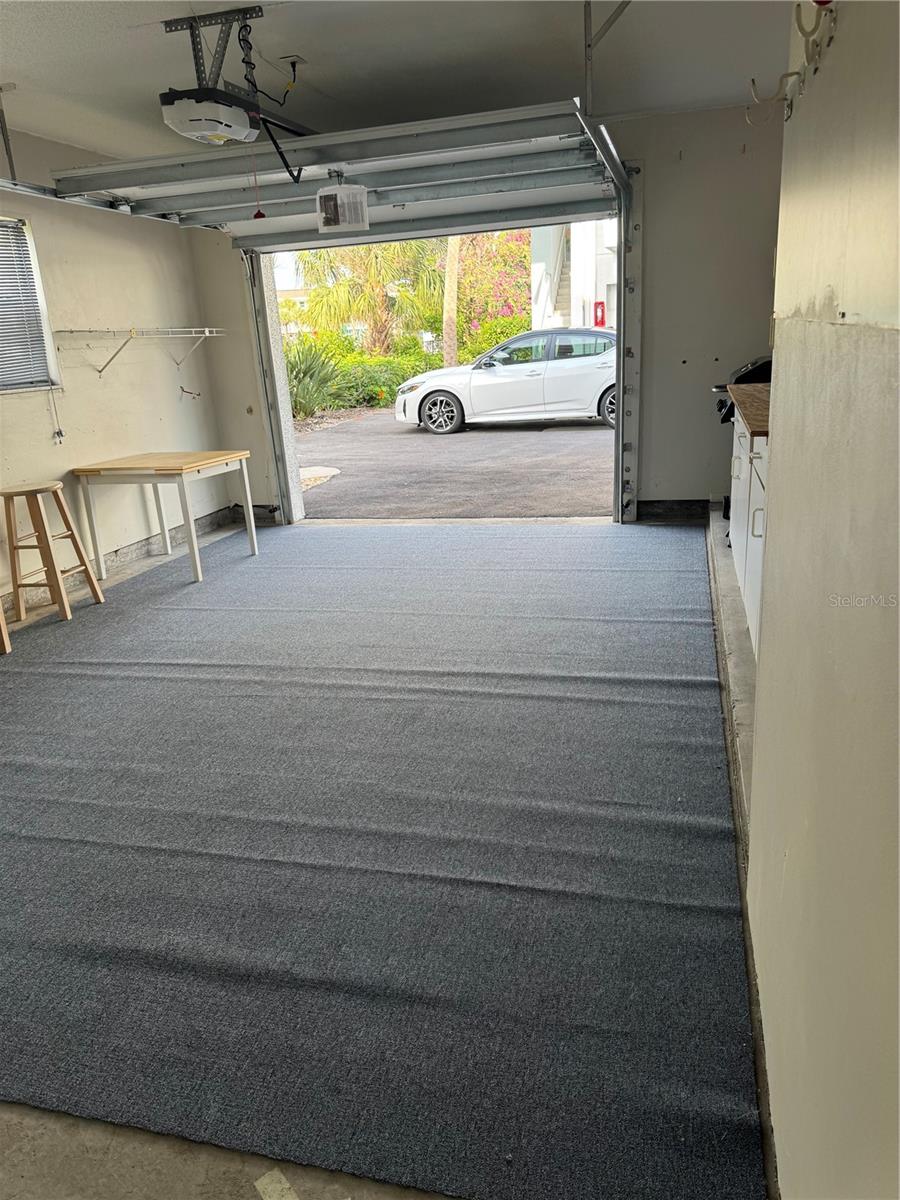 SUTTON PLACE - Residential