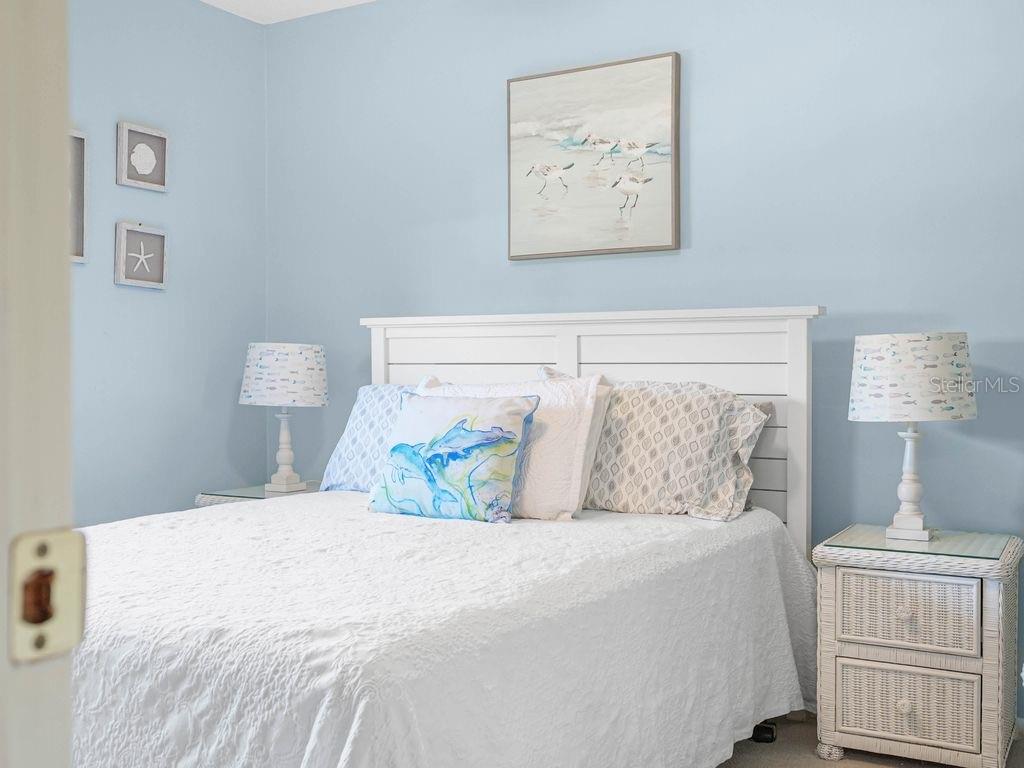 SUTTON PLACE - Residential