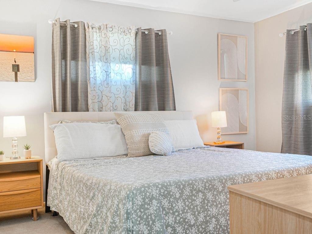 SUTTON PLACE - Residential