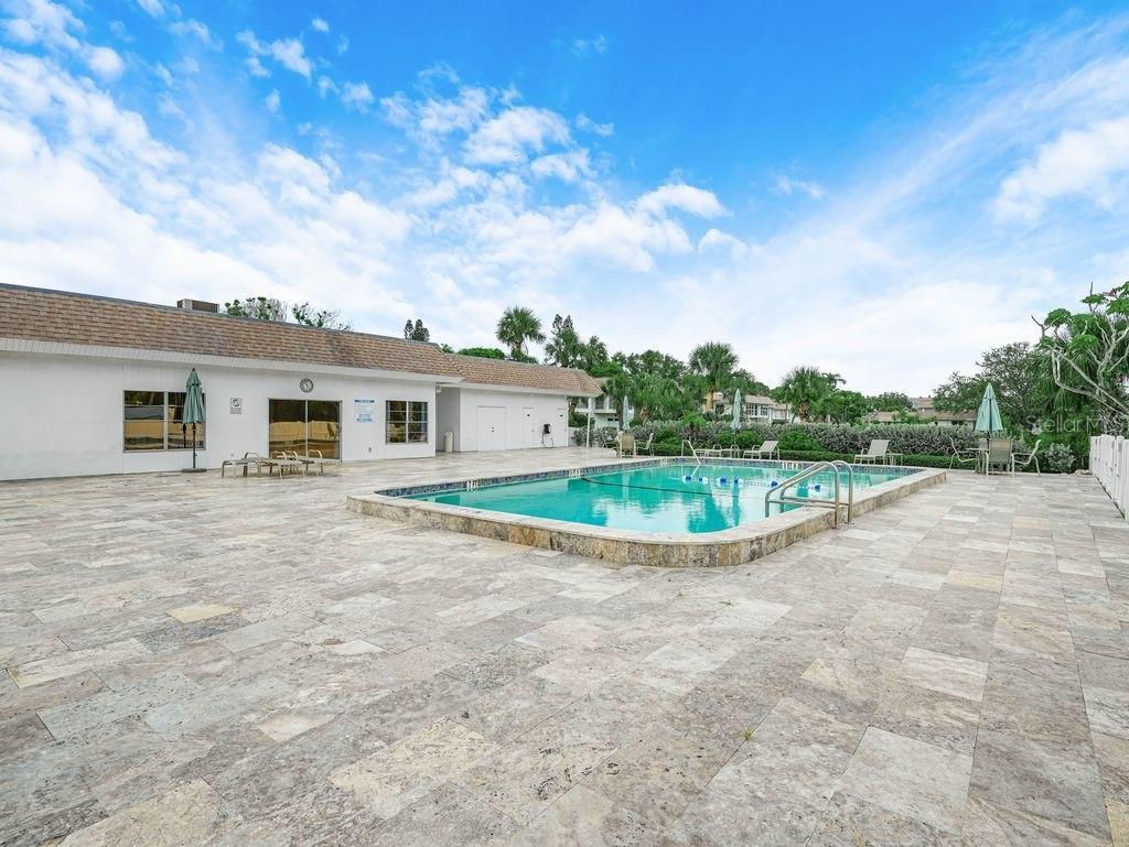 SUTTON PLACE - Residential