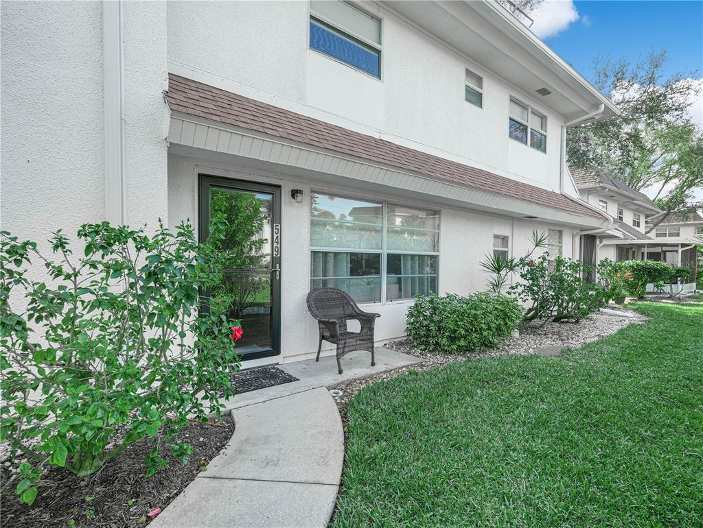 Photo of 549 Sutton Place #t 19, Longboat Key, FL 34228 (MLS # P4937545)