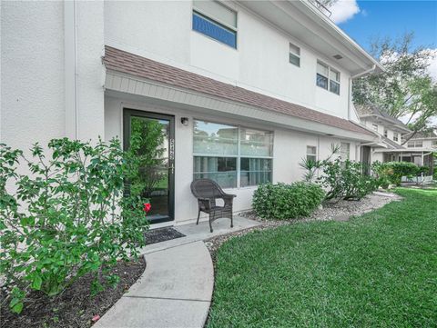 549 SUTTON PLACE t 19 LONGBOAT KEY FL 34228
