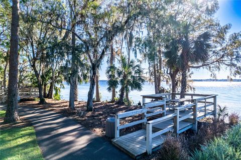 A home in PALM HARBOR