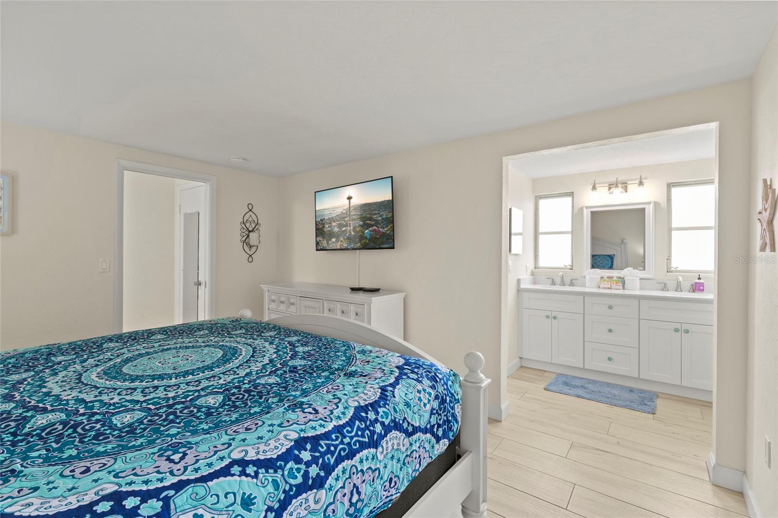 GULF GATE - Residential