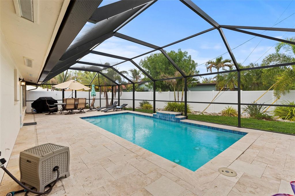 Photo of 6836 Roxbury Drive, Sarasota, FL 34231 (MLS # A4686601)