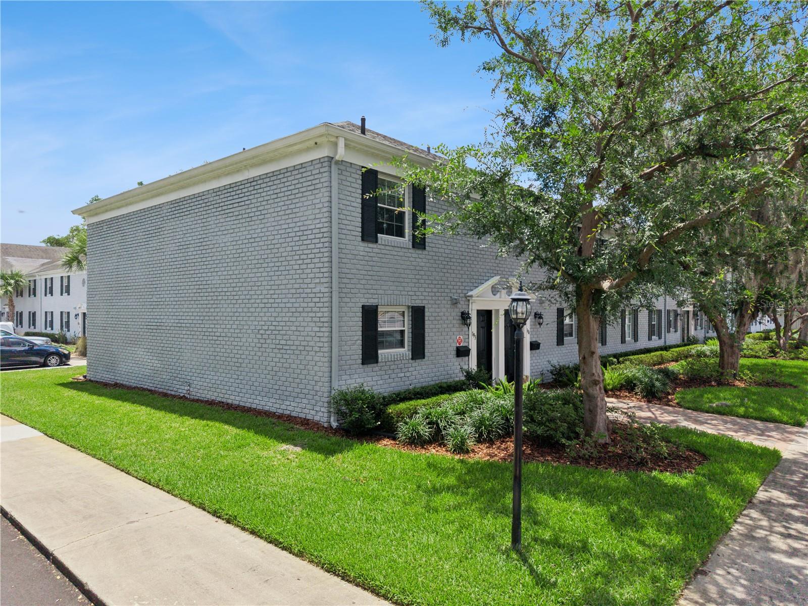 193 LEWFIELD CIRCLE